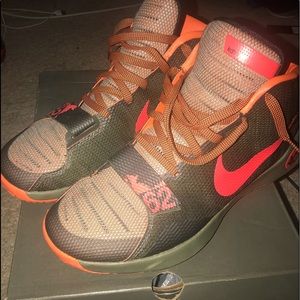 Nike high Top KDs